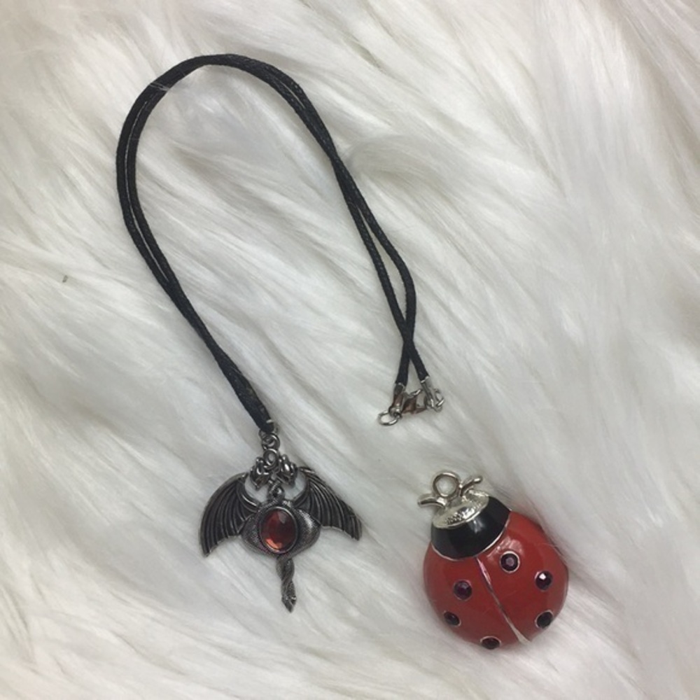 Dragon pendant, corded leather, 18” necklace, EUC.